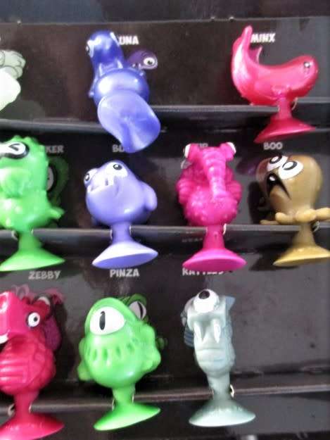STIKEEZ SUBMARINE CREATURES OF THE DEEP COLLECTORS ALBUM WITH COMPLETE SET OF STIKEEZ