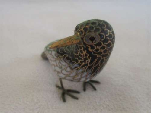 TINY COLLECTABLE  - VINTAGE CHINESE CLOISONNE BIRD (ENAMEL AND BRASS)