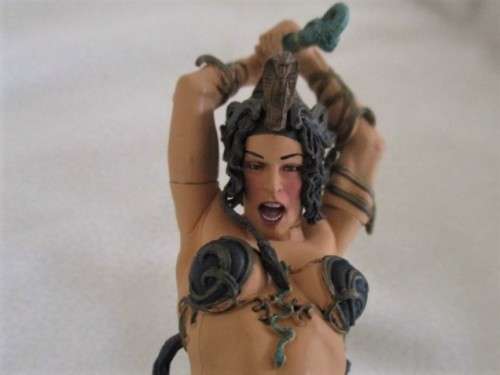 BELIT DISGUISED AS STYGIAN PRIESTESS CONAN SERIES ONE WITH BOX - McFARLANE TOYS - 17.8CM (7 INCHES)