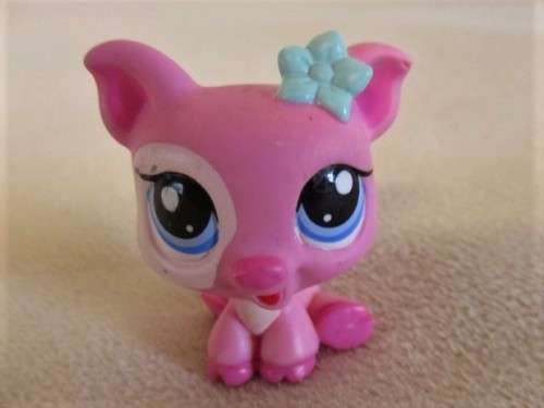 NO.1 - HASBRO LITTLEST PET SHOP - PIG