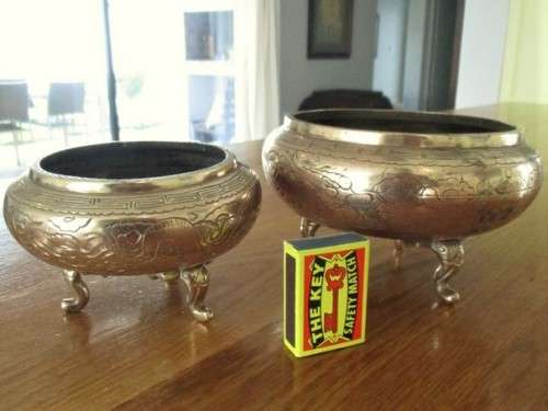 TWO VINTAGE CHINESE FOOTED (ELEPHANT HEADS) SOLID BRASS BOWLS WITH DRAGON MOTIF - SIGNED ON BASE