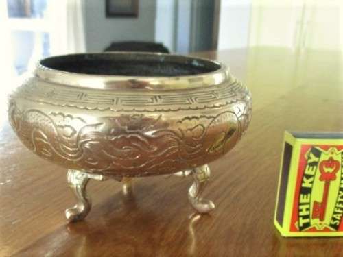 TWO VINTAGE CHINESE FOOTED (ELEPHANT HEADS) SOLID BRASS BOWLS WITH DRAGON MOTIF - SIGNED ON BASE