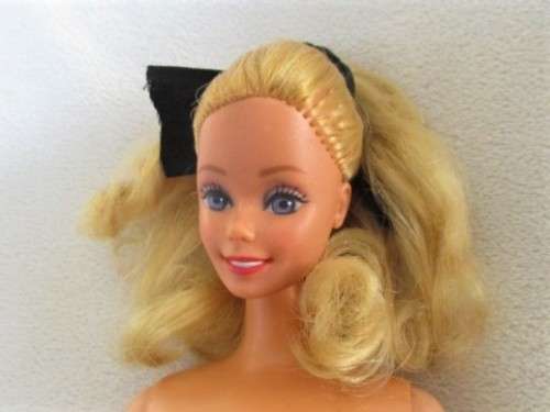 VINTAGE MATTEL BARBIE DOLL MADE IN THE PHILIPPINES - CIRCA 1978 - 1988