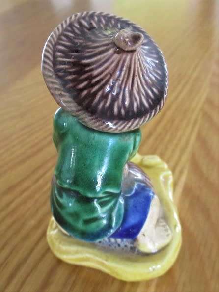 FOR DEANNE ONLY - A SMALL VINTAGE CHINESE MUDMAN