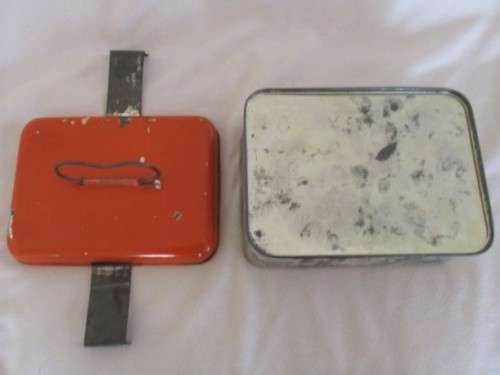 A VINTAGE 1930's? PICNIC SET CONTAINING TIN FLASK AND BOX AND OLD GLASS BOTTLES WITH PONTIL MARKS