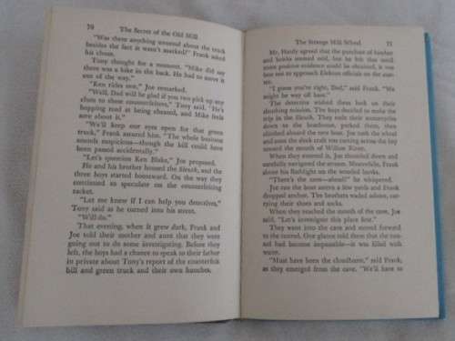 1980 HARD COVER -  THE HARDY BOYS SERIES - THE SECRET OF THE OLD MILL