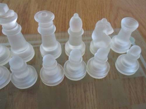 A COMPLETE GLASS CHESS SET WITH ORIGINAL BOX