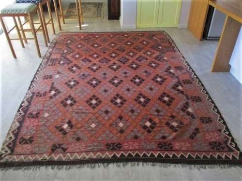 ENORMOUS HAND KNOTTED 100% WOOL KILIM  - 2M95 X 1M95 (2950MM X 1950MM)