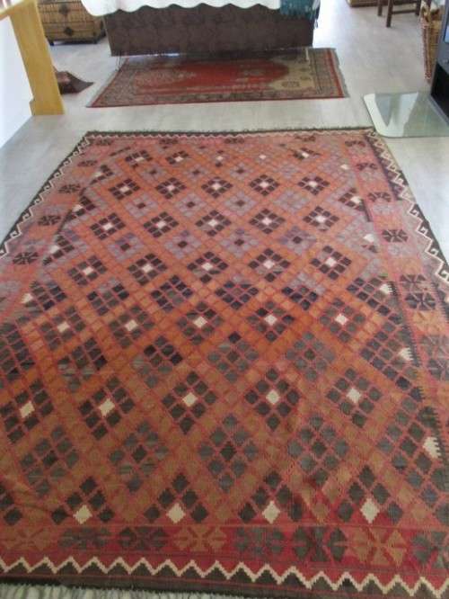 ENORMOUS HAND KNOTTED 100% WOOL KILIM  - 2M95 X 1M95 (2950MM X 1950MM)