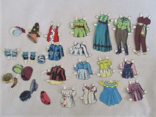 VINTAGE 1950's MOTHER AND DAUGHTER PAPER DOLLS WITH SOME MATCHING OUTFITS