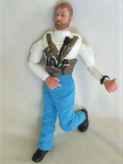 29CM TALL 2003 LANARD ARTICULATED ACTION FIGURE