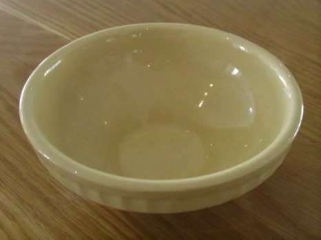 RARE VINTAGE T.G. GREEN YELLOW WARE EGG SEPARATOR IN EXCELLENT CONDITION