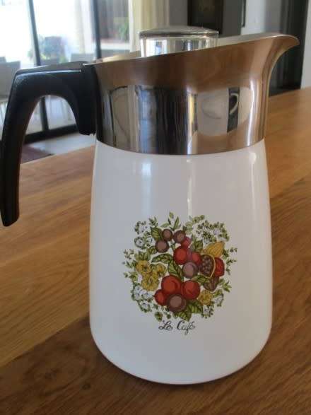 FOR ISMAIL ONLY - LARGE 6-CUP CORNING WARE STOVE TOP PERCOLATOR - SPICE O' LIFE (FRENCH SPICE)