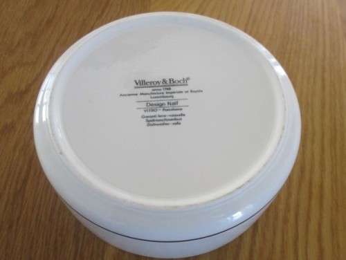 LARGE VILLEROY & BOCH NOAH'S ARK LIDDED TRINKET/BON BON DISH