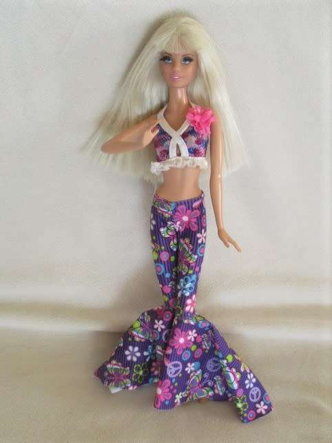 STUNNING MATTEL BARBIE DOLL WITH BANGS AND "REAL" LASHES IN THE CUTEST 1960's STYLE BELL BOTTOMS!