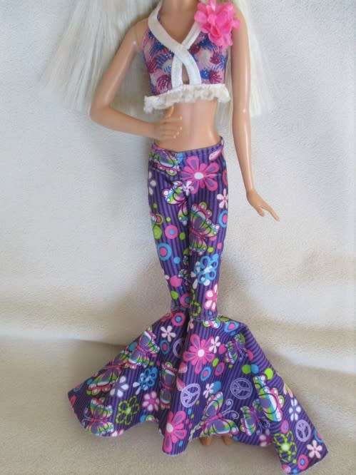 STUNNING MATTEL BARBIE DOLL WITH BANGS AND "REAL" LASHES IN THE CUTEST 1960's STYLE BELL BOTTOMS!