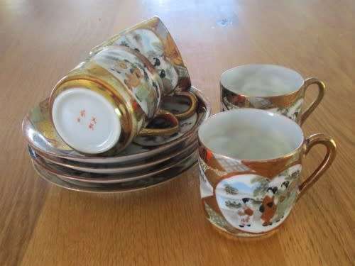 PAPER THIN AND DELICATE - SET OF FOUR SMALL VINTAGE/ANTIQUE ORIENTAL CUPS & SAUCERS - SIGNED
