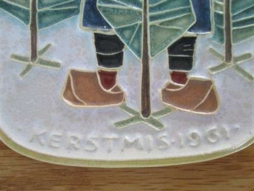 A RATHER RARE VINTAGE 1961 DELFT CHRISTMAS TILE/PLAQUE
