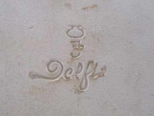 A RATHER RARE VINTAGE 1961 DELFT CHRISTMAS TILE/PLAQUE