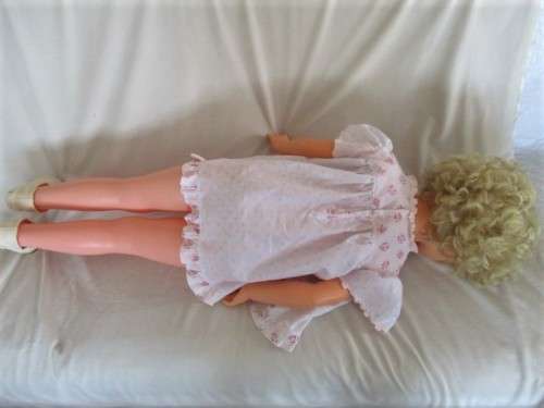 A VERY LARGE VINTAGE 90CM TALL PRIMA WALKING DOLL IN GREAT CONDITION