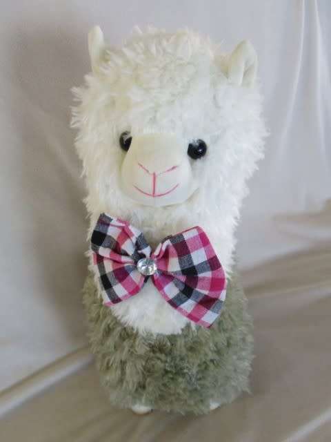 RELISTED - AN UNUSUAL AND CUTE LLAMA IN GREAT CONDITION