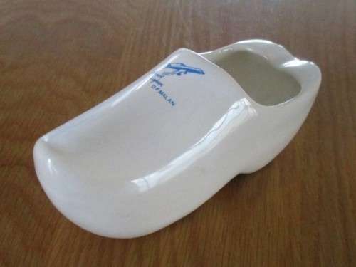 VINTAGE AIRPORT AFRICANA - D.F. MALAN AIRPORT, CAPE TOWN ASHTRAY