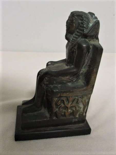 TWO VERY OLD BRONZE FIGURINES WITH PATINA OF PHAROAH KHAFRE AND QUEEN NEFERITITI MOUNTED ON WOOD