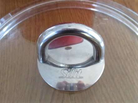 HIGH LIFE-TIME QUALITY, HEAVY BOTTOM SILIT SILARGEN SAUCEPAN MADE IN GERMANY AND IN GREAT CONDITION