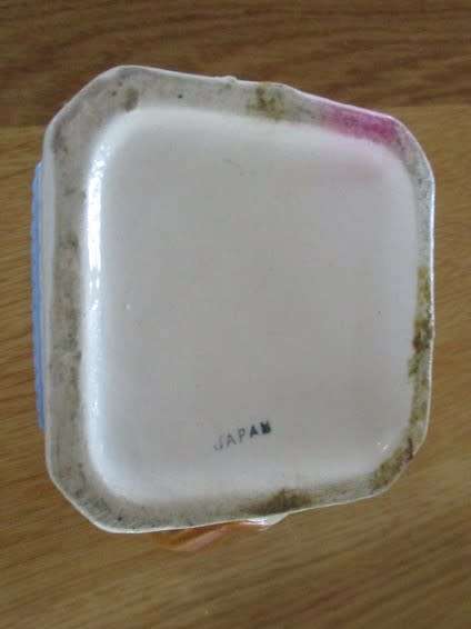 VINTAGE WINDMILL-STYLE CREAMER MADE IN JAPAN