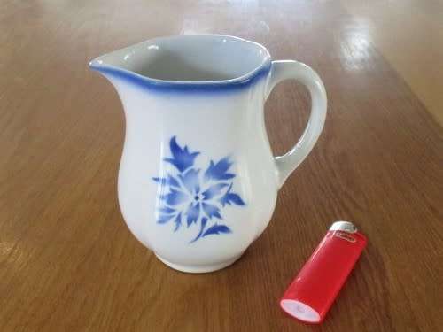 VINTAGE MID CENTURY ARABIA OF FINLAND MILK PITCHER - C. 1949 - 1964