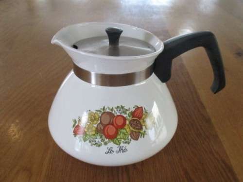 RARE - 6-CUP CORNINGWARE STOVE TOP TEAPOT - SPICE O' LIFE (FRENCH SPICE)
