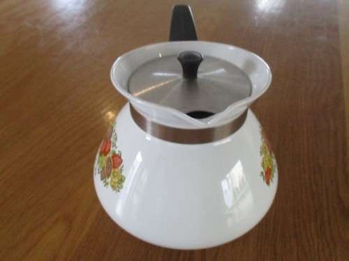 RARE - 6-CUP CORNINGWARE STOVE TOP TEAPOT - SPICE O' LIFE (FRENCH SPICE)
