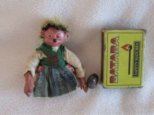 THE TINIEST VINTAGE MECKI HEDGEHOG I'VE EVER SEEN!