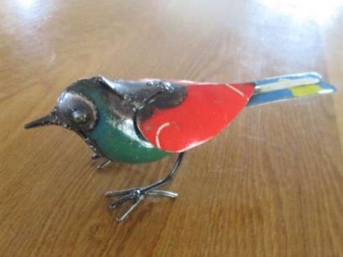 A CUTE HAND MADE METAL BIRD