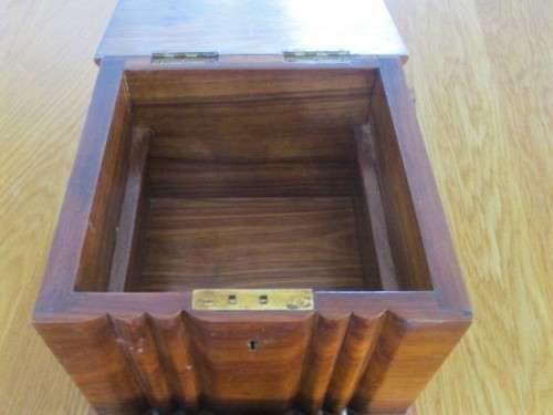 A VERY LARGE VINTAGE SOLID WOODEN BOX MADE FROM RARE 'ALL BROWN KIAAT' - HUMIDOR?JEWELLERY BOX?