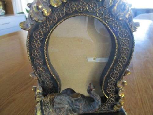ORNATE, DECORATIVE PICTURE FRAME FOR HINDU/BUDDHIST HOME ALTAR/SHRINE