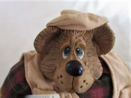 HOMER IMPROVEMENT - THE COLLECTABLE RUSS BERRIE SHELF SITTER BEAR FROM THEIR "COUNTRY FOLKS" RANGE