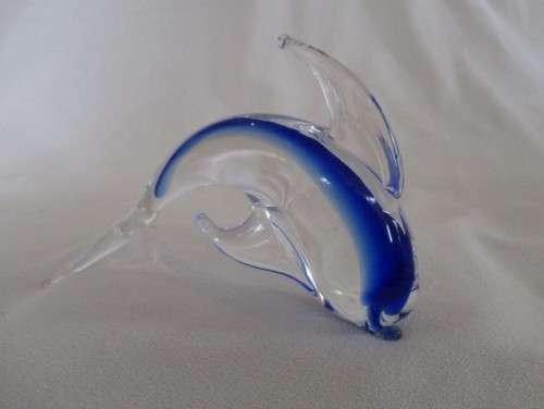 STUNNING LARGE NGWENYA GLASS DOLPHIN (DIFFICULT TO PHOTOGRAPH BUT NO DAMAGE)