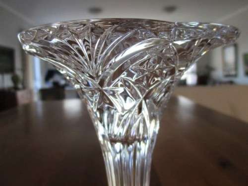 BEAUTIFUL ORNATE GLASS CANDLESTICK
