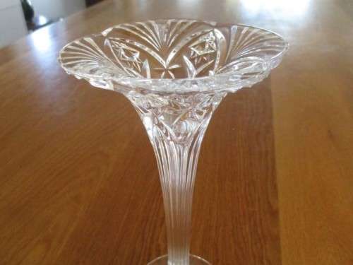 BEAUTIFUL ORNATE GLASS CANDLESTICK