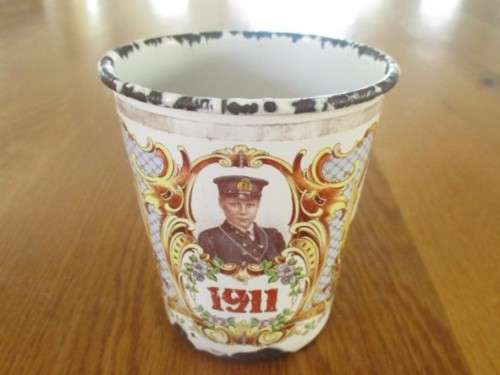 RARE ANTIQUE 1911 ENAMEL BEAKER COMMEMORATING THE CORONATION OF KING GEORGE V