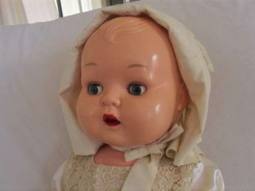 A LARGE 63CM TALL VINTAGE KADER DOLL WITH ROTATING WRISTS AND DARTING TONGUE - WONDERFUL CONDITION