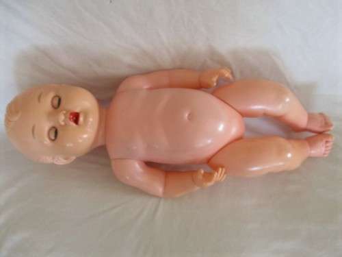 A LARGE 63CM TALL VINTAGE KADER DOLL WITH ROTATING WRISTS AND DARTING TONGUE - WONDERFUL CONDITION