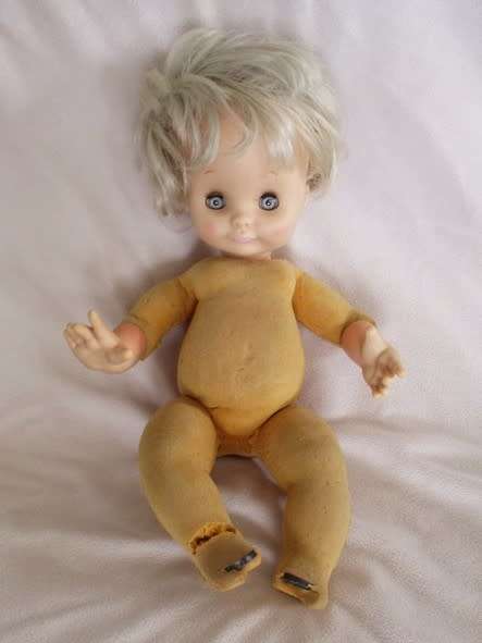 EXTREMELY RARE VINTAGE RATTI, ITALY BABY DOLL WITH POSEABLE FOAM BODY AND THE CUTEST FACE