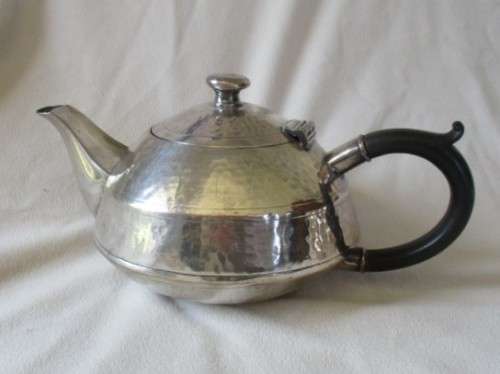 VINTAGE ART DECO HAND BEATEN ENGLISH PEWTER TEA SET (PLEASE DISREGARD REFLECTIONS)