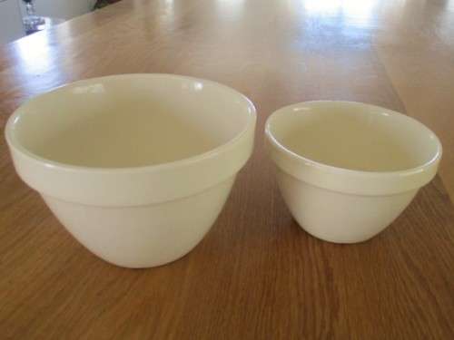 TWO HANDY SMALLER SIZE T G GREEN, ENGLAND MIXING BOWLS