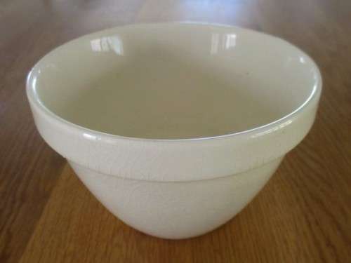 TWO HANDY SMALLER SIZE T G GREEN, ENGLAND MIXING BOWLS