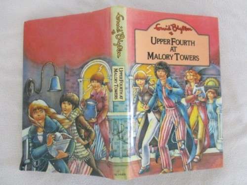 1985 HARD COVER PLUS DUST COVER - ENID BLYTON - UPPER FOURTH AT MALORY TOWERS