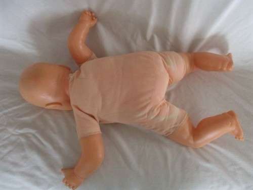 LARGE VINTAGE 1980's PRIMA BABY ANGEL DOLL - 60CM TALL