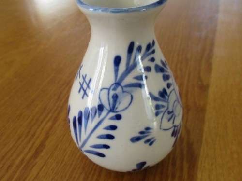FOR VIJAY ONLY - SMALL VINTAGE GENUINE HAND PAINTED MEUL DELFT VASE